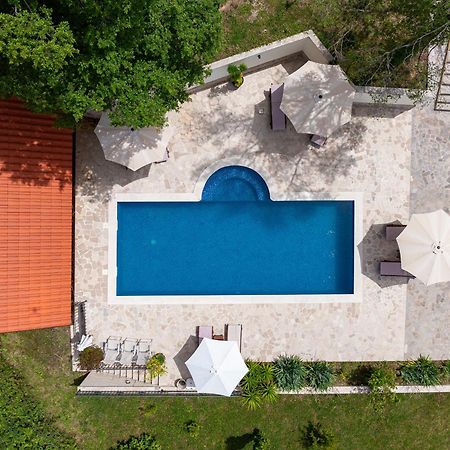 Sunset & Sunrise Villas In Stanisici-Two Villas With Common Pool Budva Bagian luar foto
