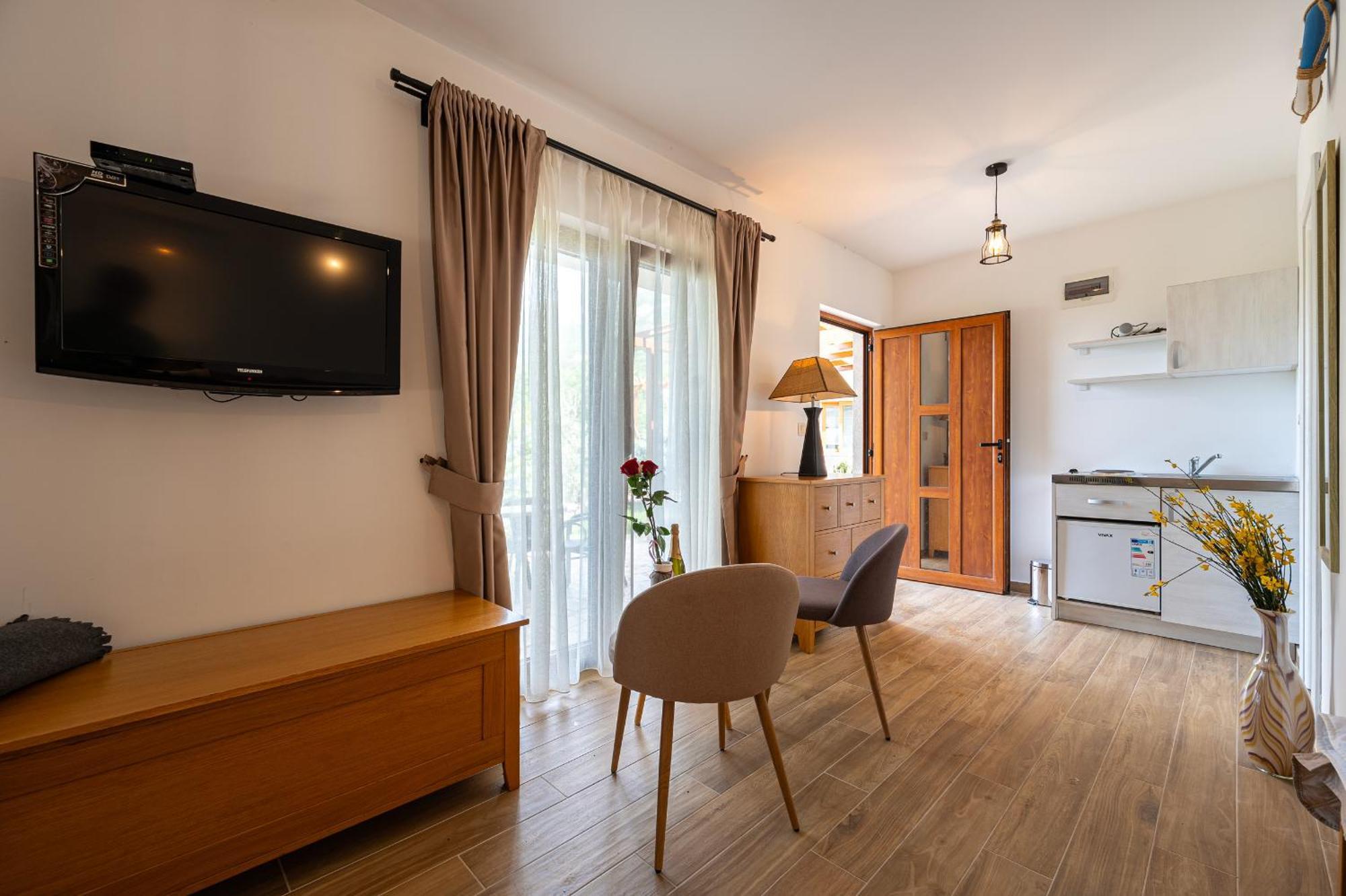 Sunset & Sunrise Villas In Stanisici-Two Villas With Common Pool Budva Bagian luar foto
