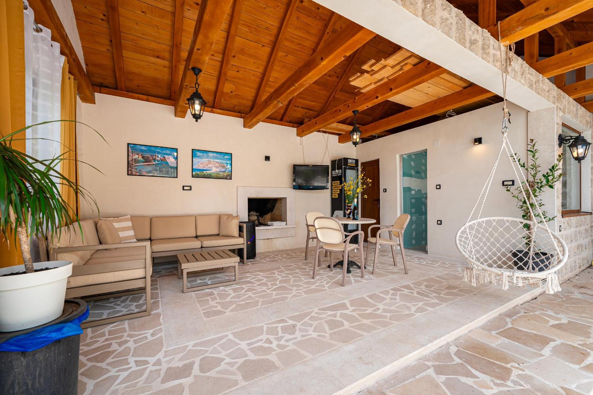 Sunset & Sunrise Villas In Stanisici-Two Villas With Common Pool Budva Bagian luar foto