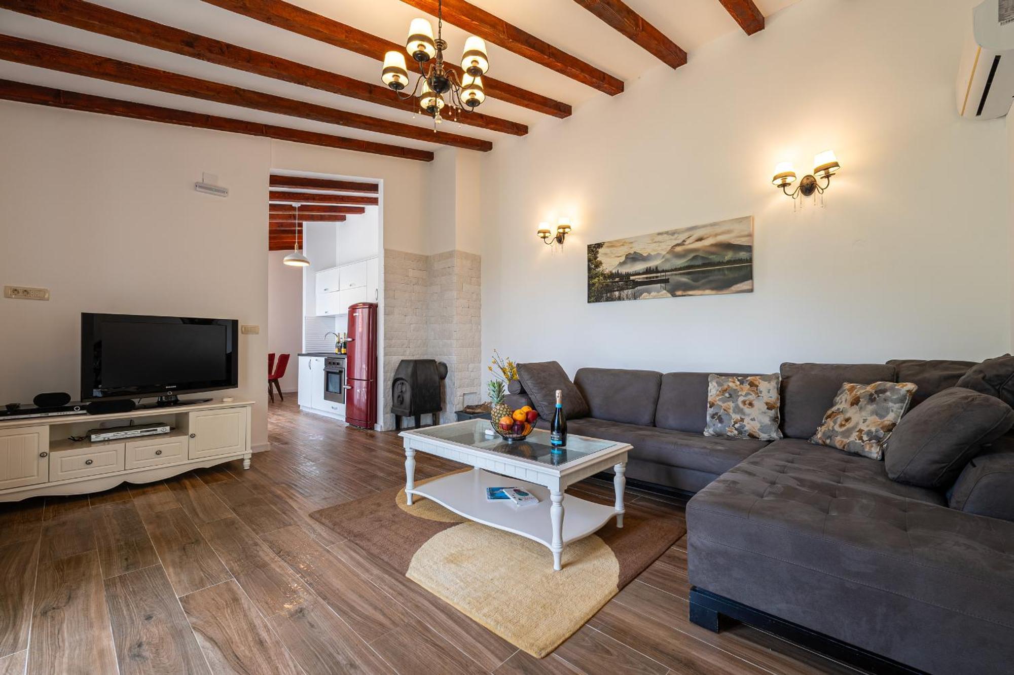 Sunset & Sunrise Villas In Stanisici-Two Villas With Common Pool Budva Bagian luar foto