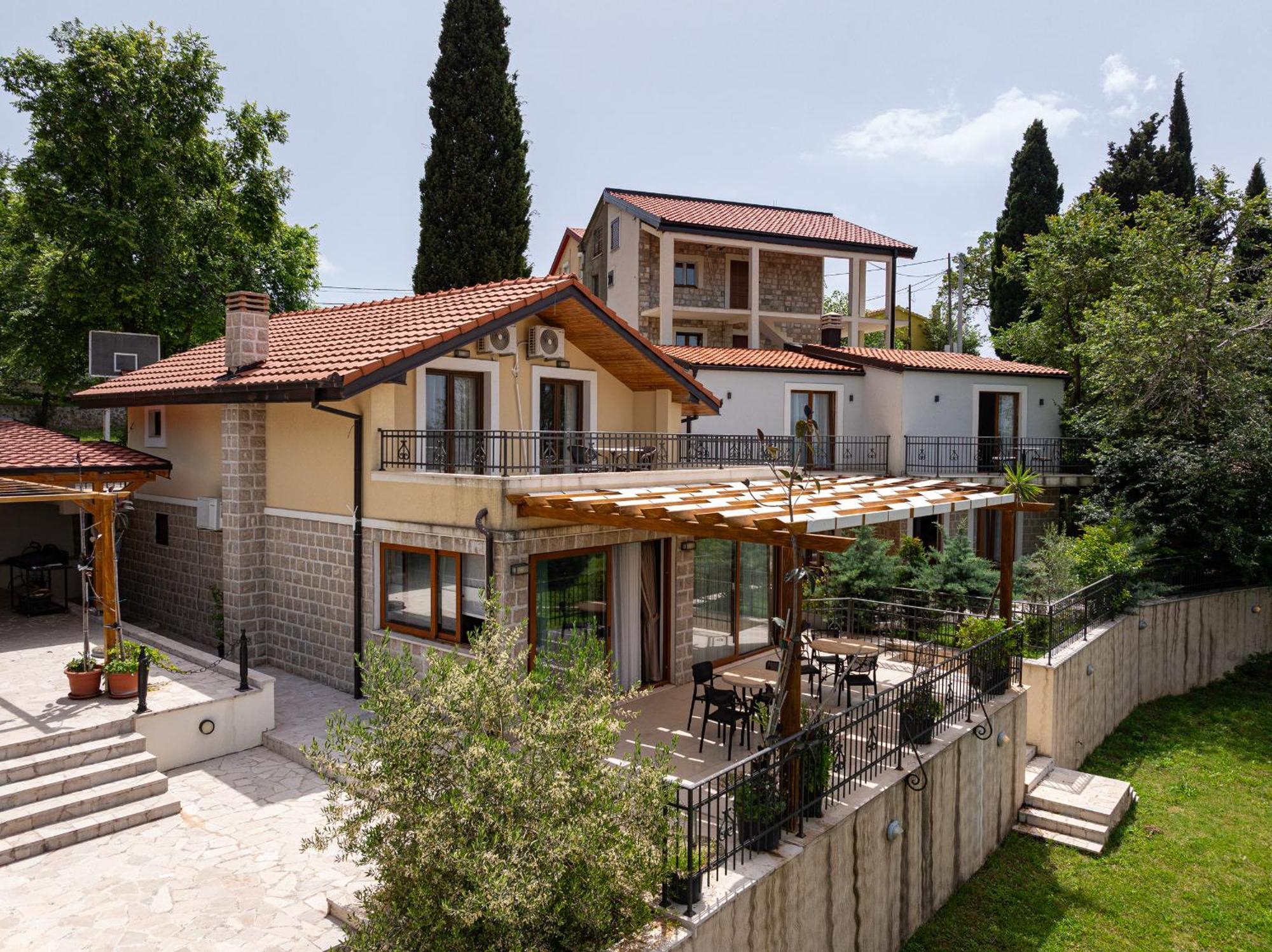 Sunset & Sunrise Villas In Stanisici-Two Villas With Common Pool Budva Bagian luar foto