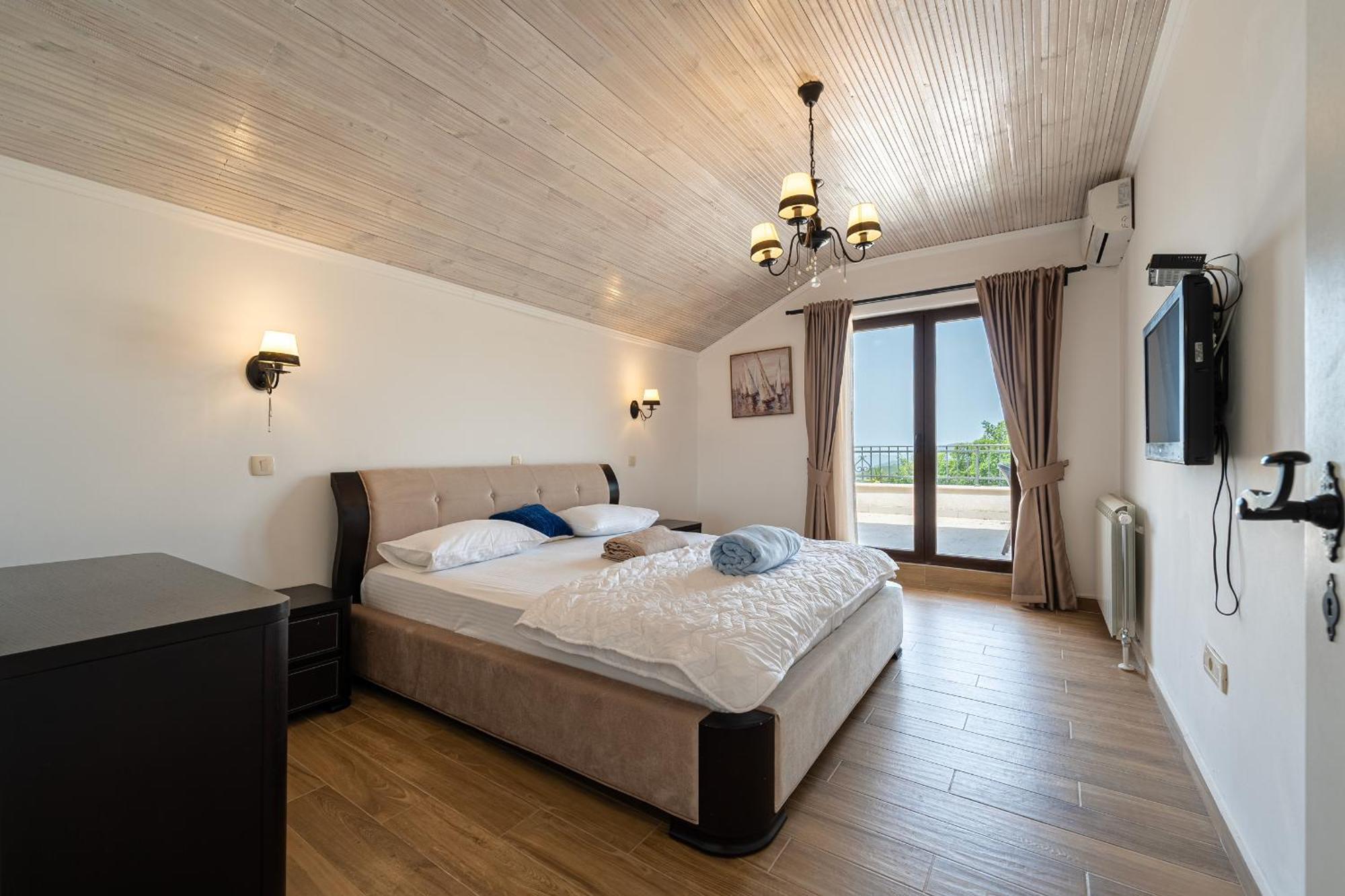 Sunset & Sunrise Villas In Stanisici-Two Villas With Common Pool Budva Bagian luar foto