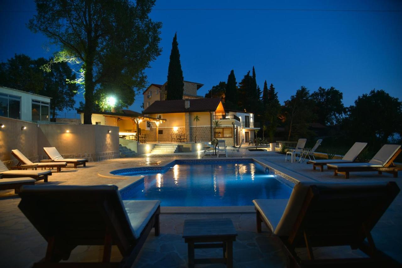 Sunset & Sunrise Villas In Stanisici-Two Villas With Common Pool Budva Bagian luar foto